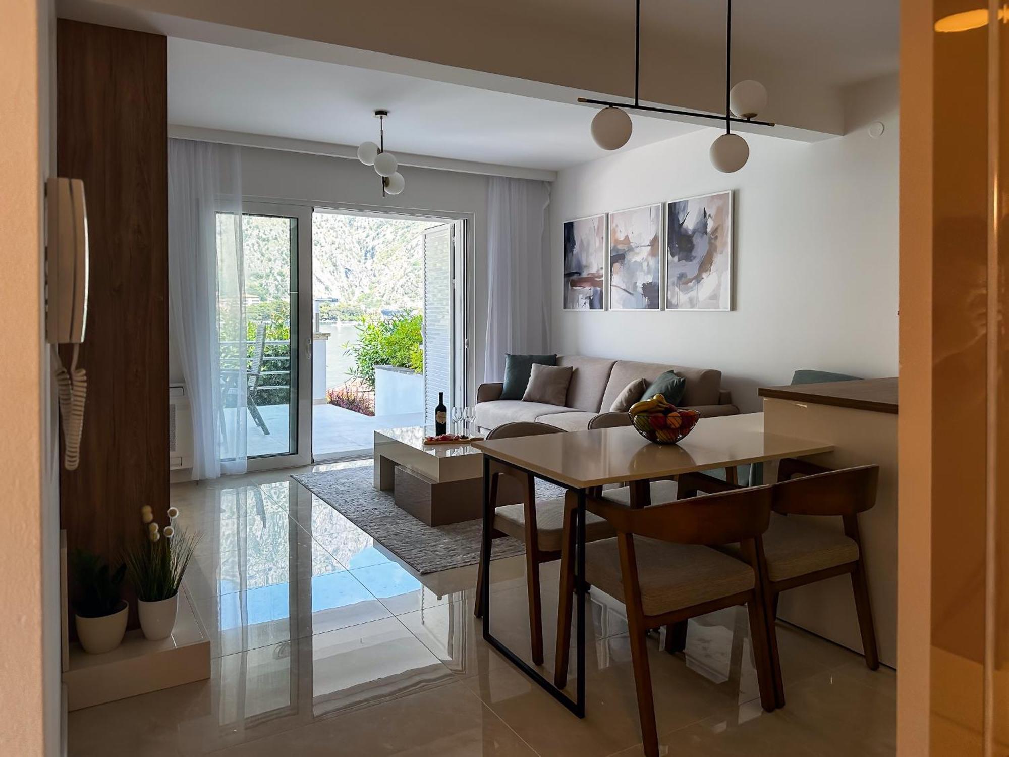 Chillout Apartment In Kotor Bay Exteriör bild