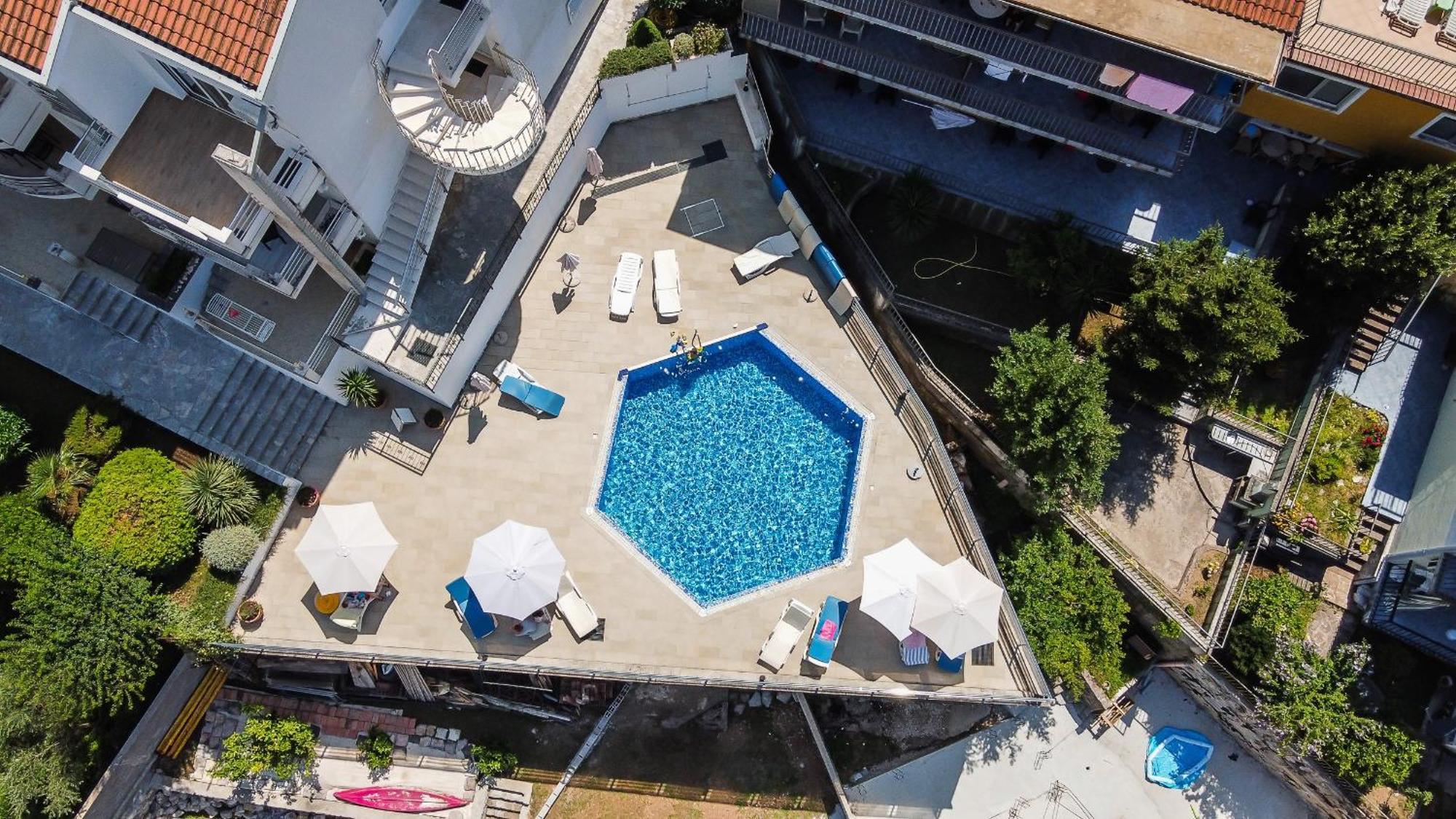Chillout Apartment In Kotor Bay Exteriör bild