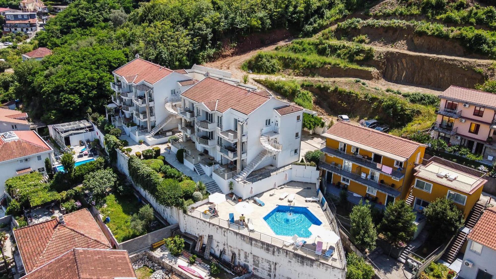 Chillout Apartment In Kotor Bay Exteriör bild