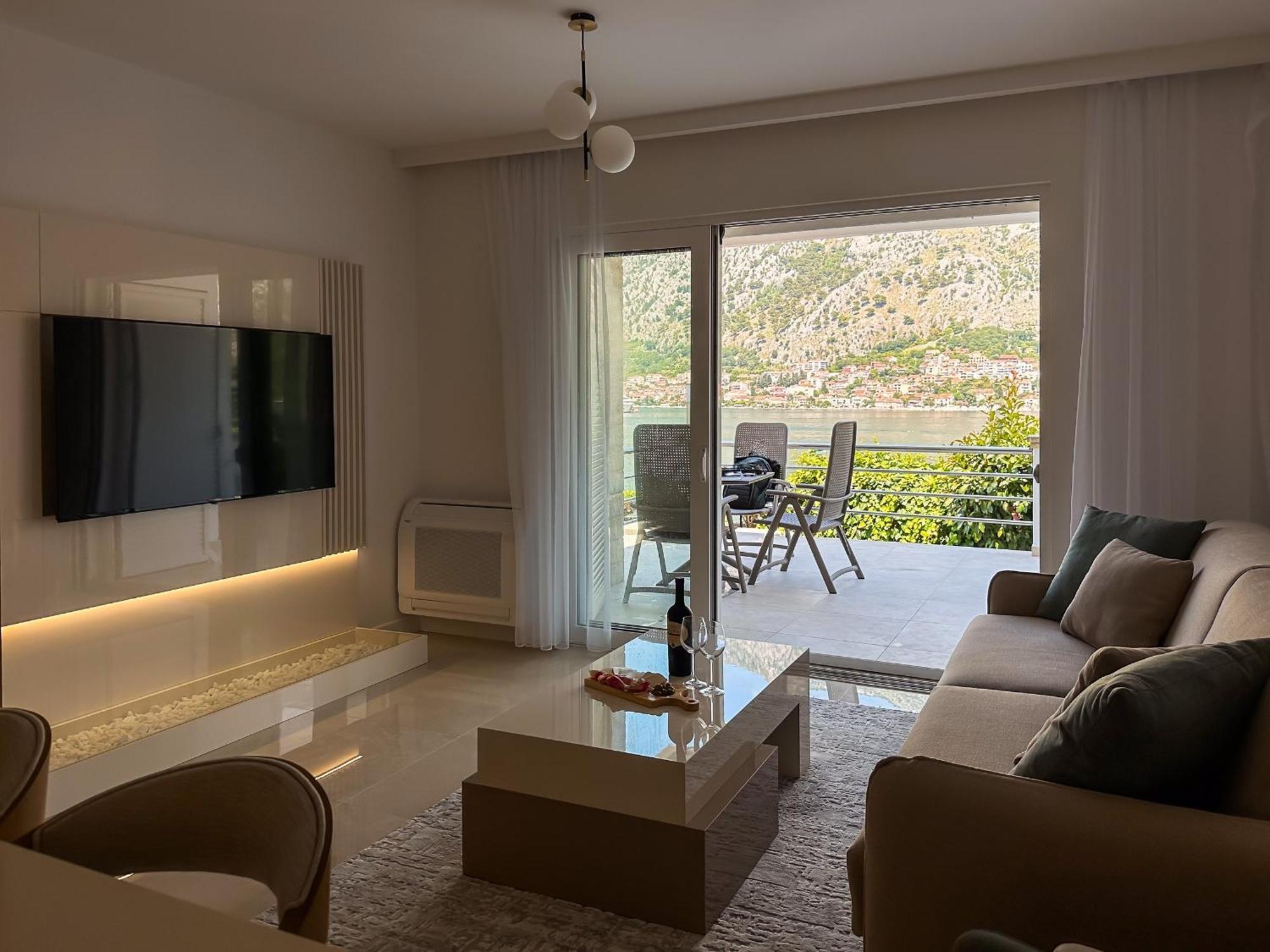 Chillout Apartment In Kotor Bay Exteriör bild